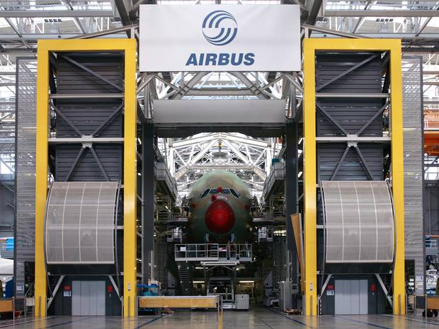 Airbus predicts profit gain, boosts A320 jet production