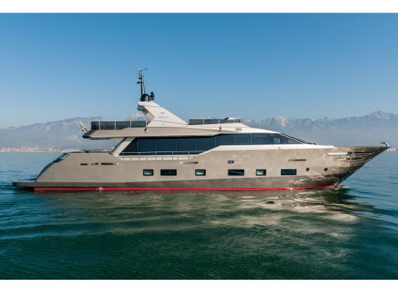 Sevenstar Yacht Transport moves 8 Princess yachts