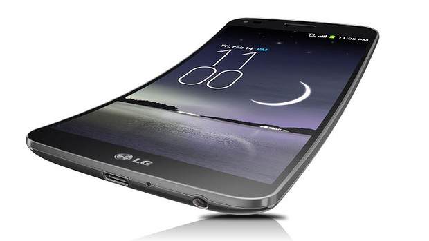 Hands on: LG G Flex curved smartphone