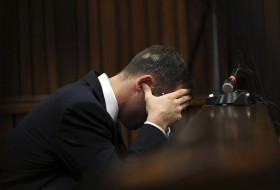 Oscar Pistorius Allegedly Browsing a Porn Site Hours Before Murder of Girlfriend