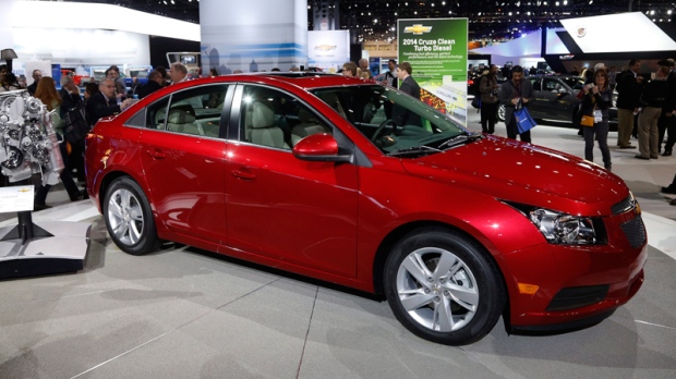 GM stops selling some Cruze small cars, offering no reason