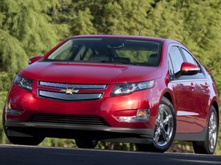 Volt Vs. ELR: the Battle Between 2 GM Plug-Ins