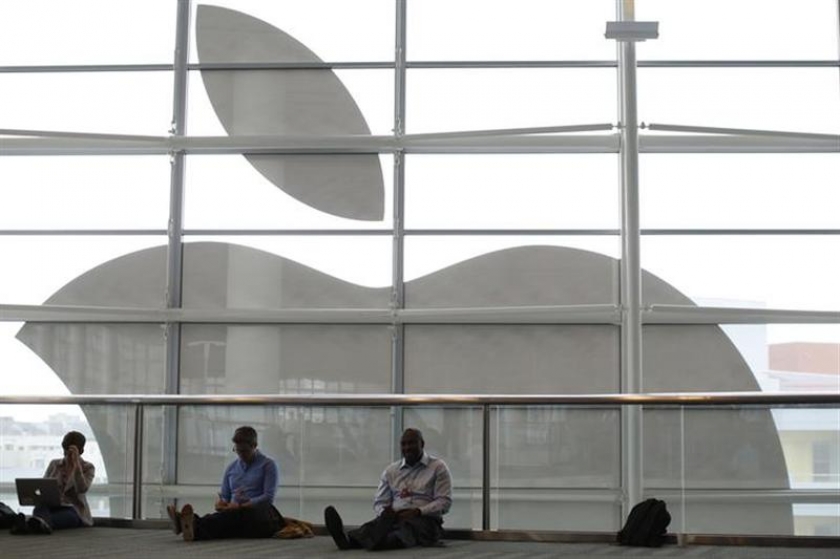 Analyst: Apple prepping phablets, tablets and more for 2014 launch