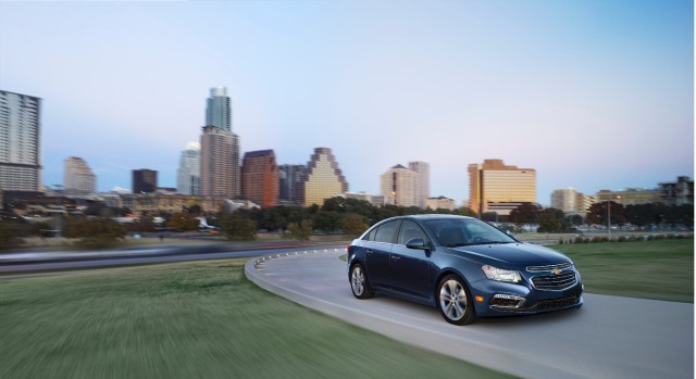 GM Reveals Touched-Up 2015 Chevrolet Cruze