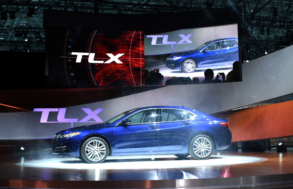 Acura promises sport-sedan dynamics in 2015 TLX