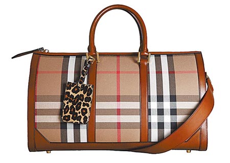 Burberry opens official store on Tmall