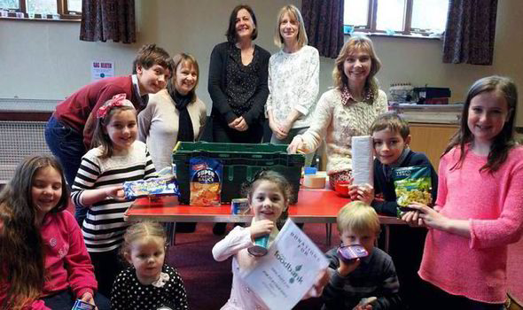 Wealthy seaside resort opens food bank for struggling middle class families