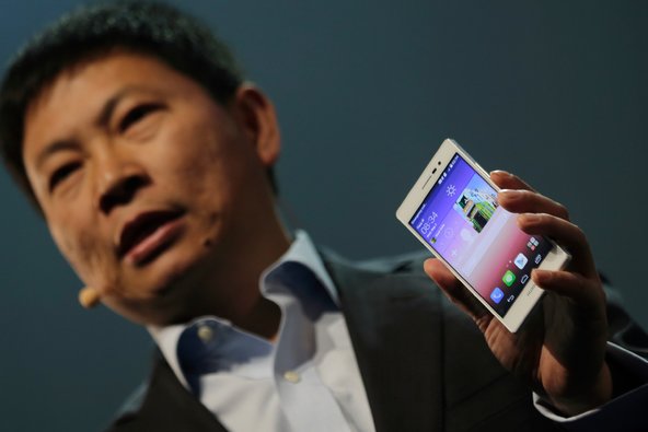 Huawei Unveils New Phone to Compete With Apple and Samsung