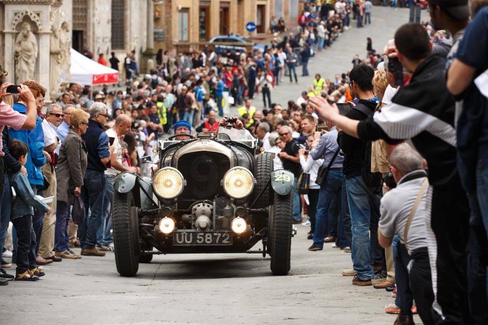 Priceless classic Bentley racing cars get ready for 2014 Mille Miglia Challenge