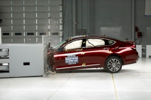 2015 Hyundai Genesis already gets a Top Safety Pick+ rating from IIHS