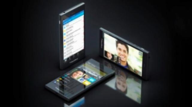 BlackBerry launch cheap touchscreen device