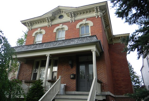 This Glorious 1874 Italianate in Old Irving Park Is a Bargain