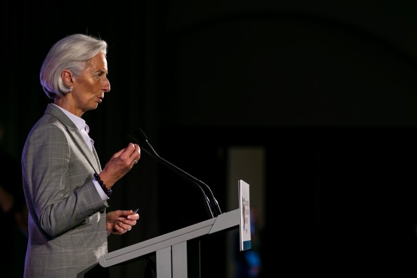 IMF Chief Warns That Low Inflation Poses Risk to Global Economy