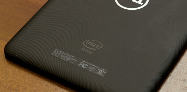 Intel chases cheap Android tablets, lets another company use its CPU cores