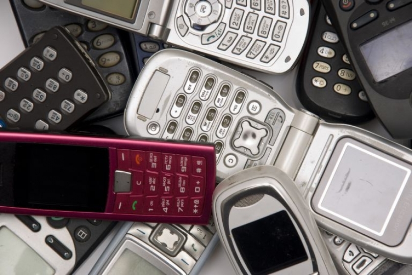 Old-school mobiles are making a comeback