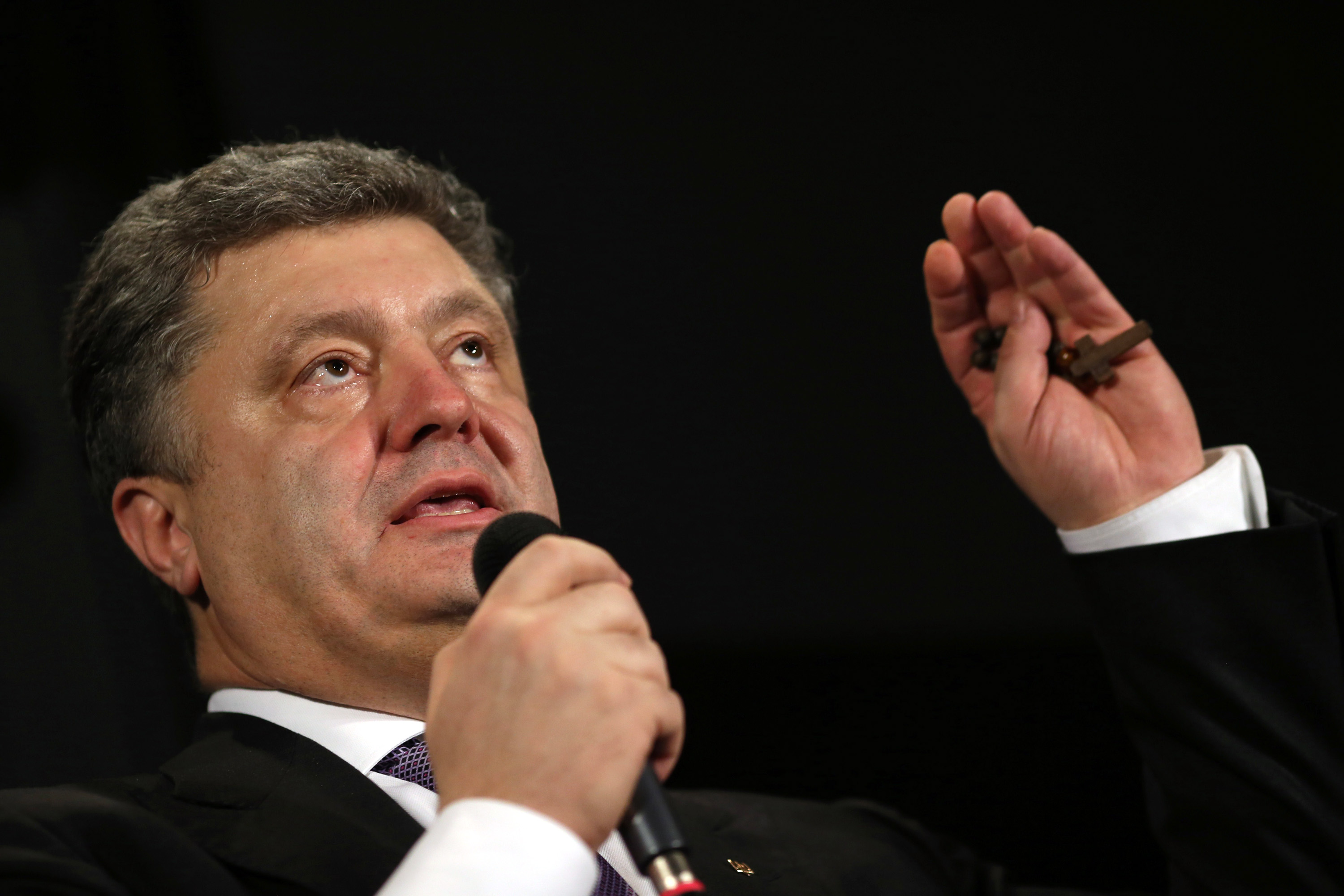 Billionaire Poroshenko Wins Ukraine Vote, Exit Polls Show