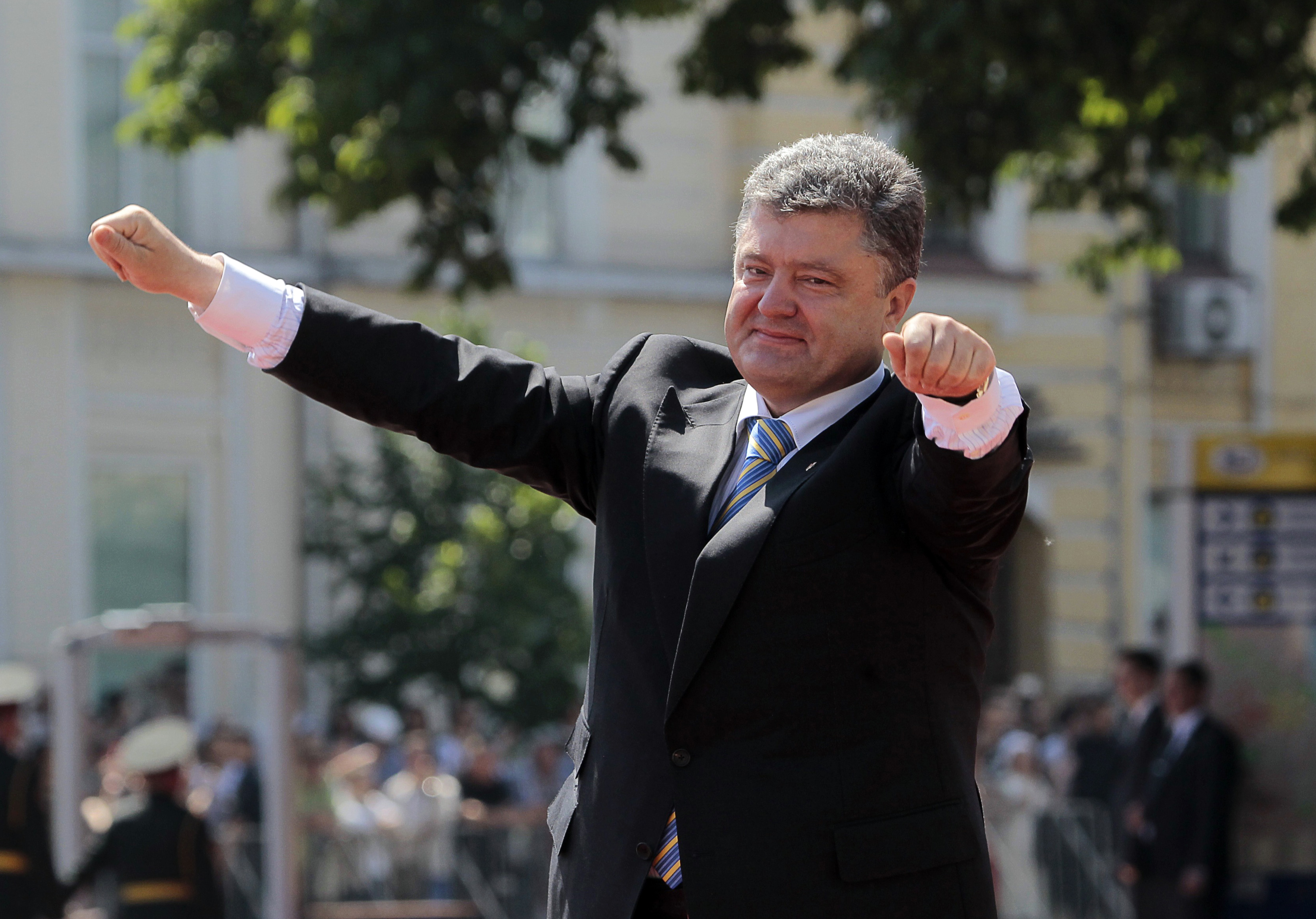 How NOT To Rescue Ukraine From Collapse