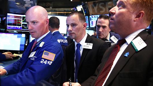 Early movers: DRI, ORCL, BAC, TWTR, S, SHPG & more