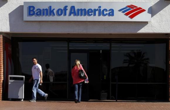 Bank of America lowers threshold for rewards program