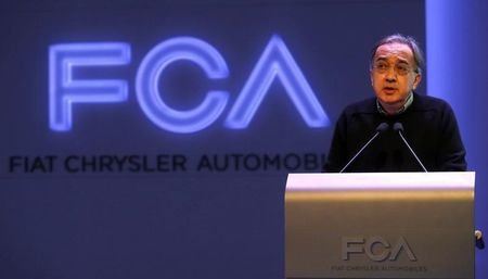 Fiat Chrysler heads for Wall Street, schooled by struggling sister truckmaker