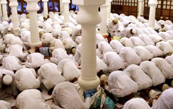 Ramadan begins in India, other neighboring countries