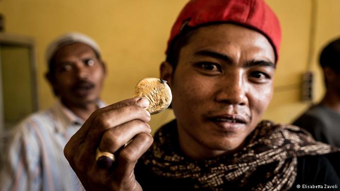 Gold fever in Lombok