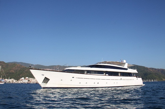 Chartering superyacht Nomi this summer