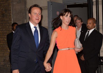 UK: Political Party Funding – Billionaires and Lobbyists at Lavish Party with …