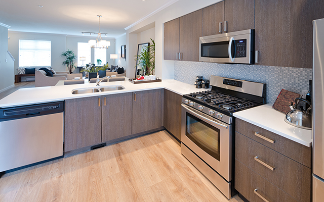 10 Tips To Avoid Getting Burned By Kitchen Remodels