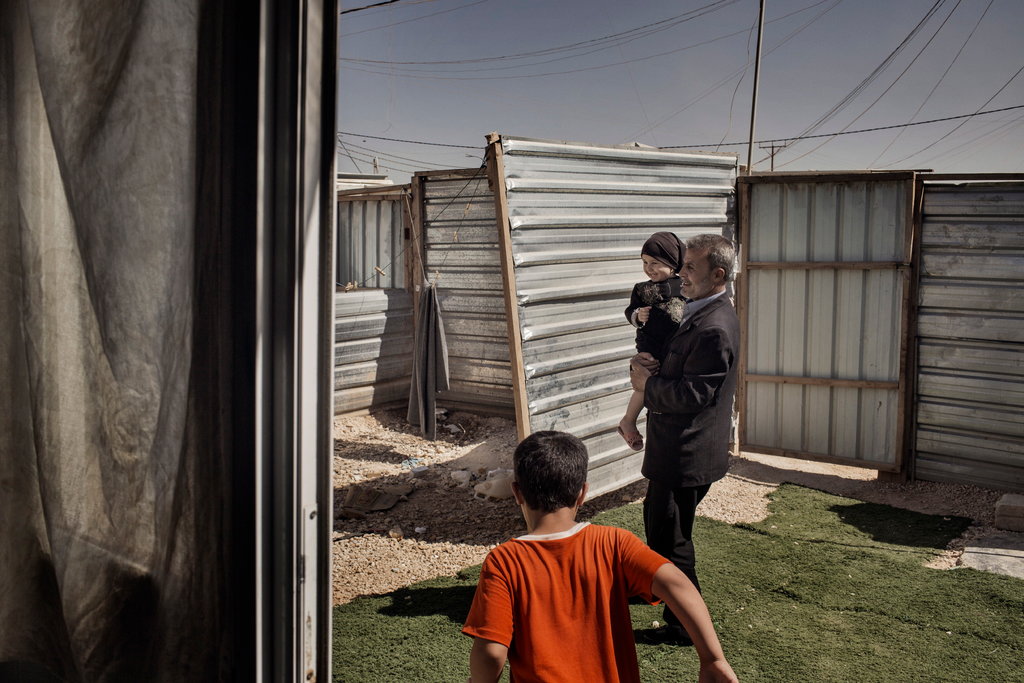 Refugee Camp for Syrians in Jordan Evolves as a Do-It-Yourself City