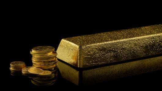 Gold ends modestly lower as dollar rally fizzles