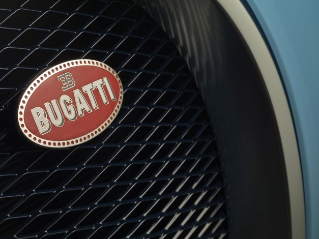 Bugatti mulls hybrid follow-up to Veyron supercar -sources