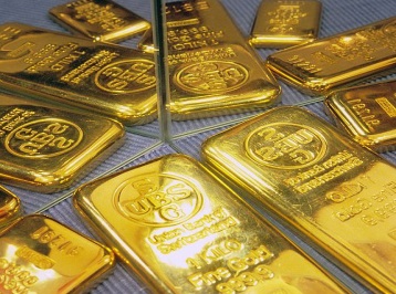 Gold Prices Sink as Worries Over Europe Ebb