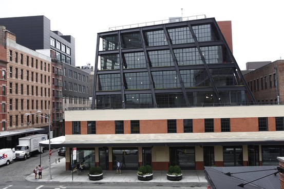 Samsung Plants Flag in Meatpacking District