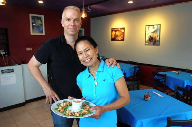 Restaurant review: Sapphire Thai Food Express in Teaneck