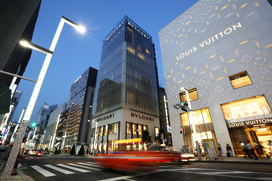 Japan Cautiously Re-Emerges as Land of Luxury