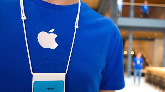 Apple earnings: $1.28 a share, vs. expected EPS of $1.23