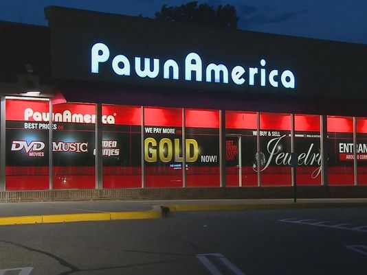 Robbers enter Roseville Pawn America with 'guns a-blazing,' shoot employee