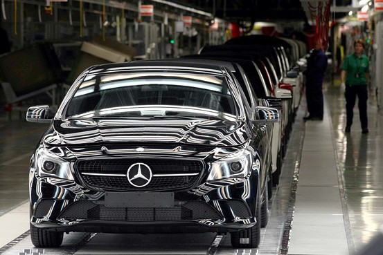 Daimler Second-Quarter Profit Rises