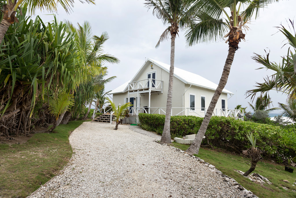 House-Hunting in … the Bahamas