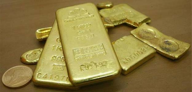 Gold prices fall on weak global cues: report