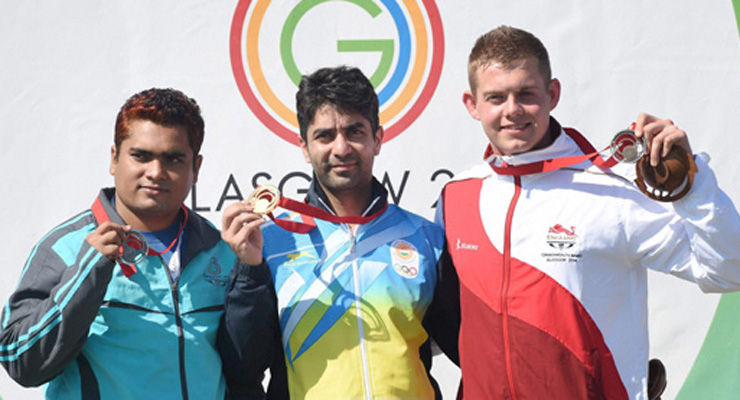 Abhinav Bindra bids CWG adieu with gold, teenager Malaika Goel gets silver