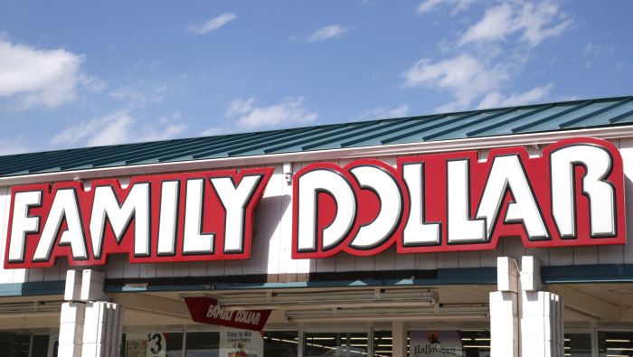 The billionaires set to get even richer on the dollar-store mega-merger