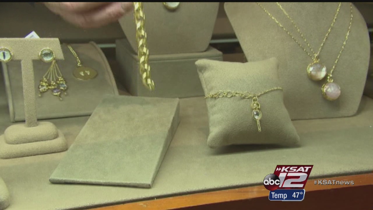 Consumer Reports offers advice for fine jewelry shoppers