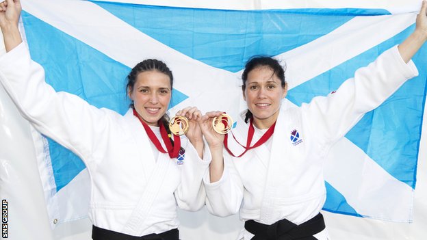 Commonwealth Games 2014: bowls pair give Scotland record gold haul