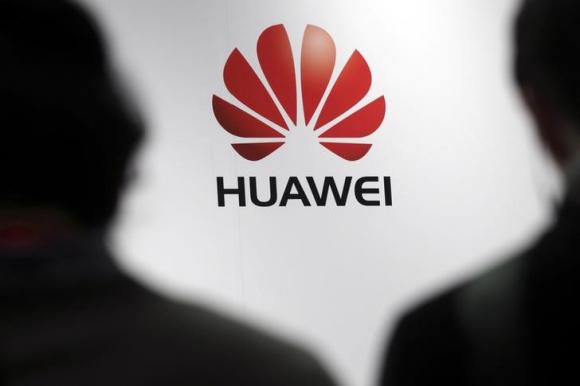 Huawei Smartphone Shipments Rise on Overseas Demand