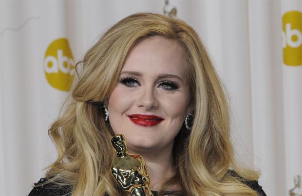 Adele takes luxury vacation before album release
