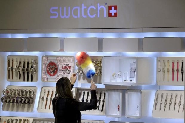 Swatch plans fitness-based touch wristwatch: CEO