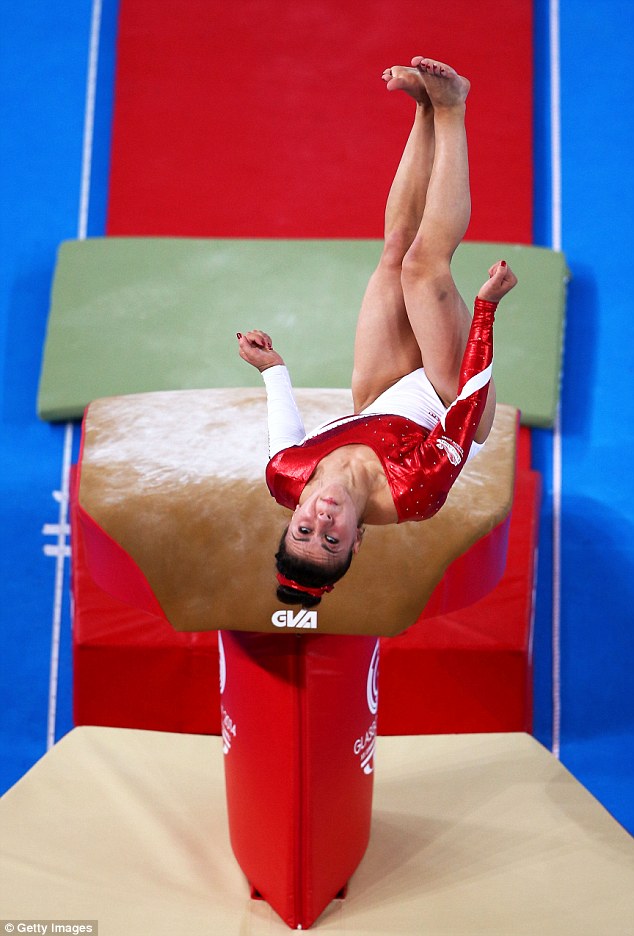 England's Claudia Fragapane wins third gold of Commonwealth Games in …