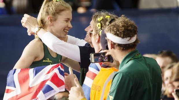 Eleanor Patterson wins gold in women's high jump